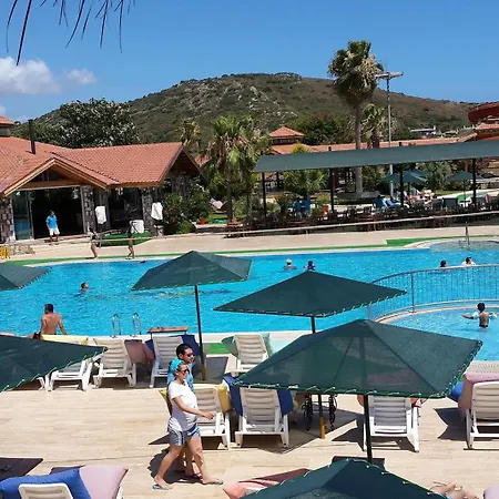 Adaburnu Golmar 酒店 Emecik