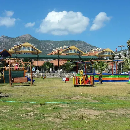 Adaburnu Golmar 酒店 Emecik