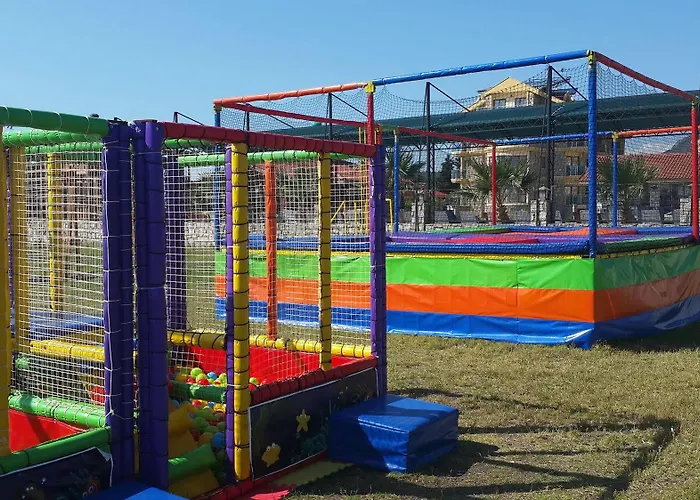 Adaburnu Golmar 酒店 Emecik