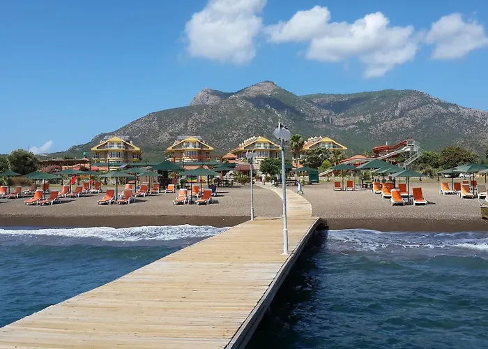 Adaburnu Golmar 酒店 4*